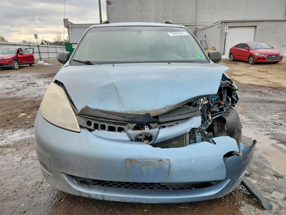 2007 Toyota Sienna ce