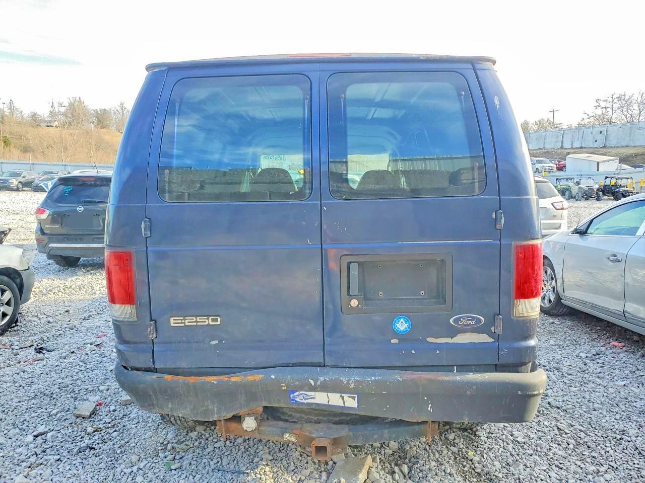 2003 Ford Econoline E250 van
