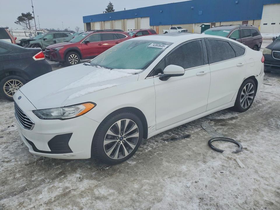 2020 Ford Fusion se