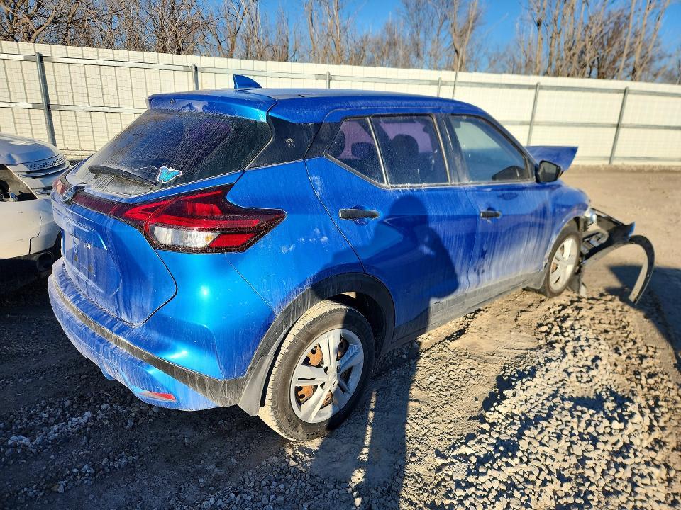 2021 Nissan Kicks s