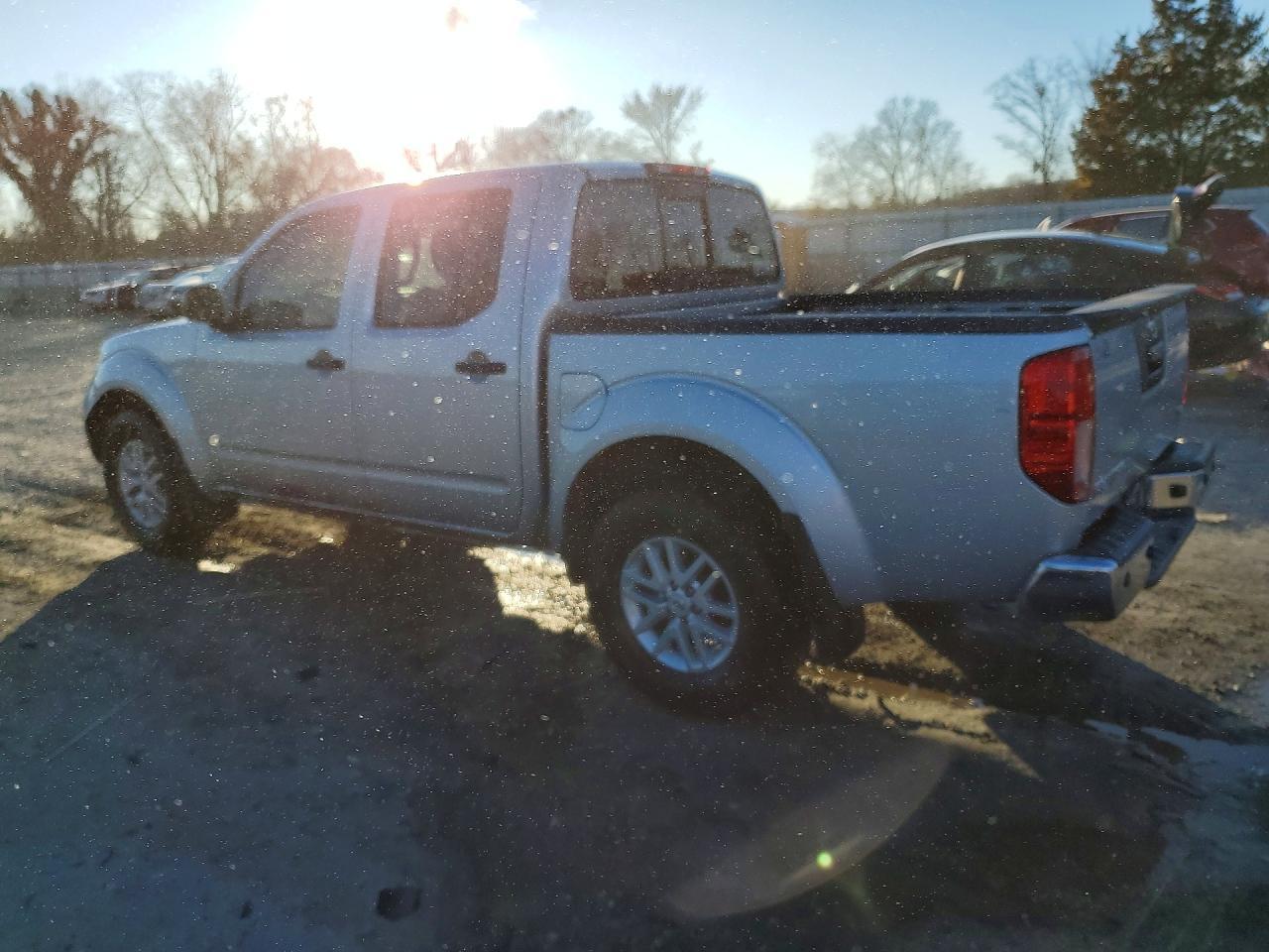 2020 Nissan Frontier SV