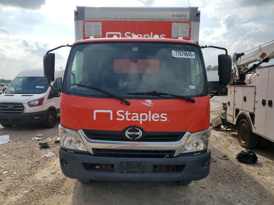 2018 Hino 195 BOX Truck