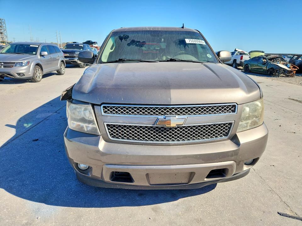 2011 Chevrolet Suburban C1500 LT