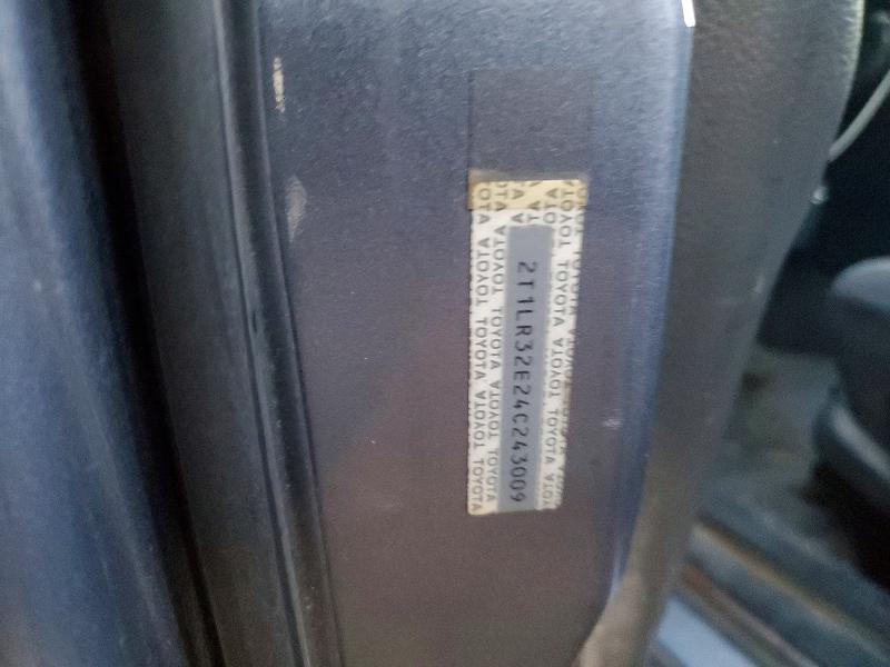 2004 Toyota Corolla Matrix Base