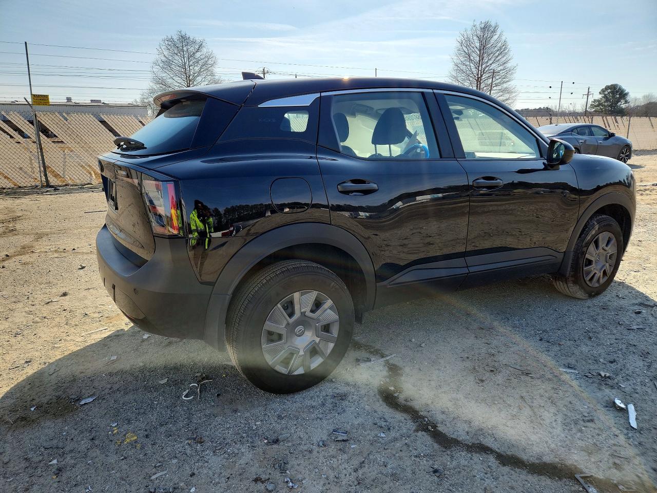 2025 Nissan Kicks s