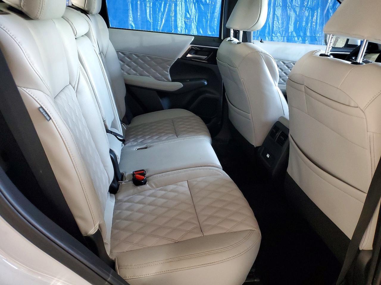 2022 Mitsubishi Outlander sel