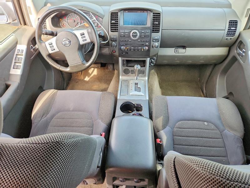 2012 Nissan Pathfinder s