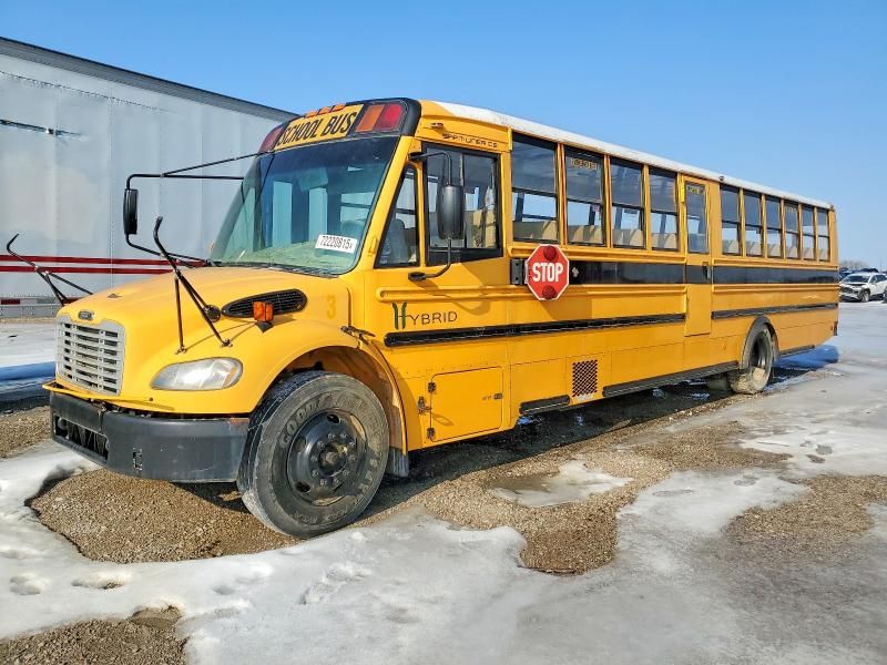 2011 Freightliner Chassis B2C