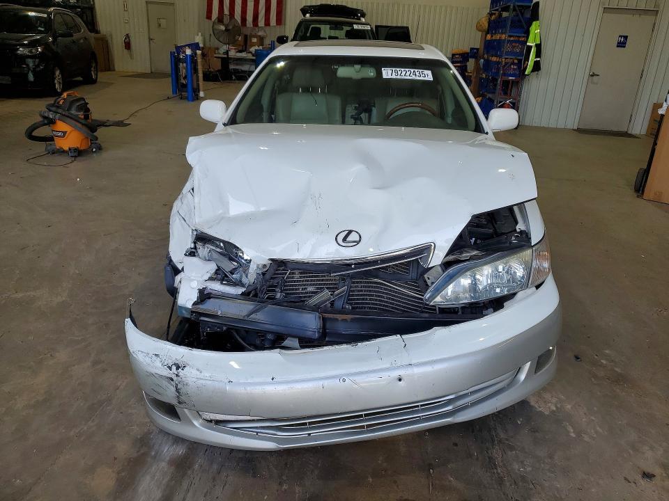 2000 Lexus Es 300 Base