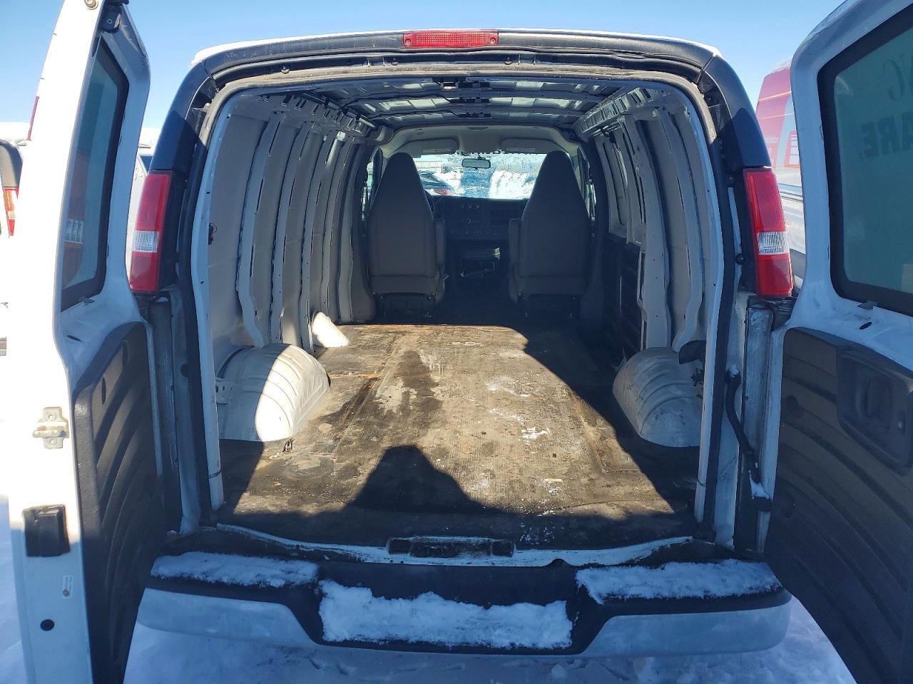 2020 GMC Savana G2500
