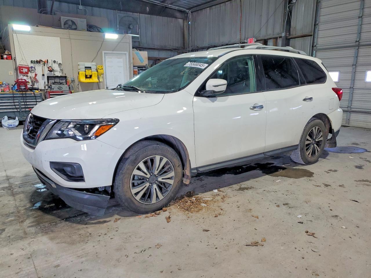 2020 Nissan Pathfinder s