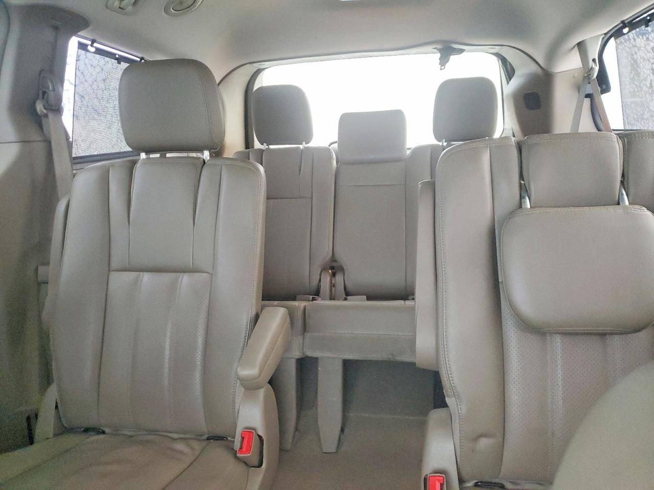 2014 Chrysler Town & Country Touring l