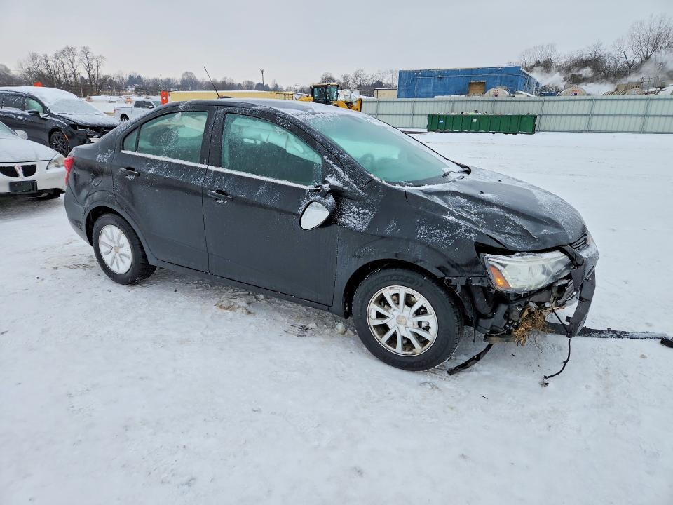 2017 Chevrolet Sonic lt