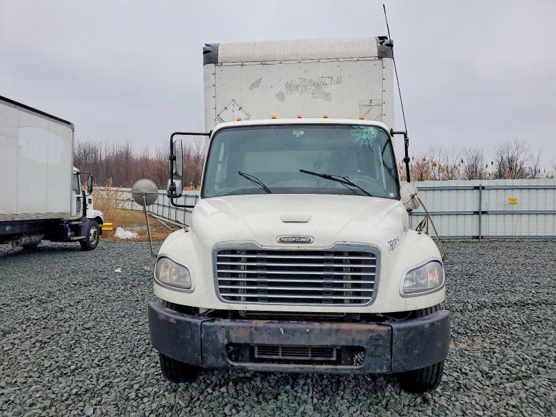 2016 Freightliner Business Class M2 box Truck