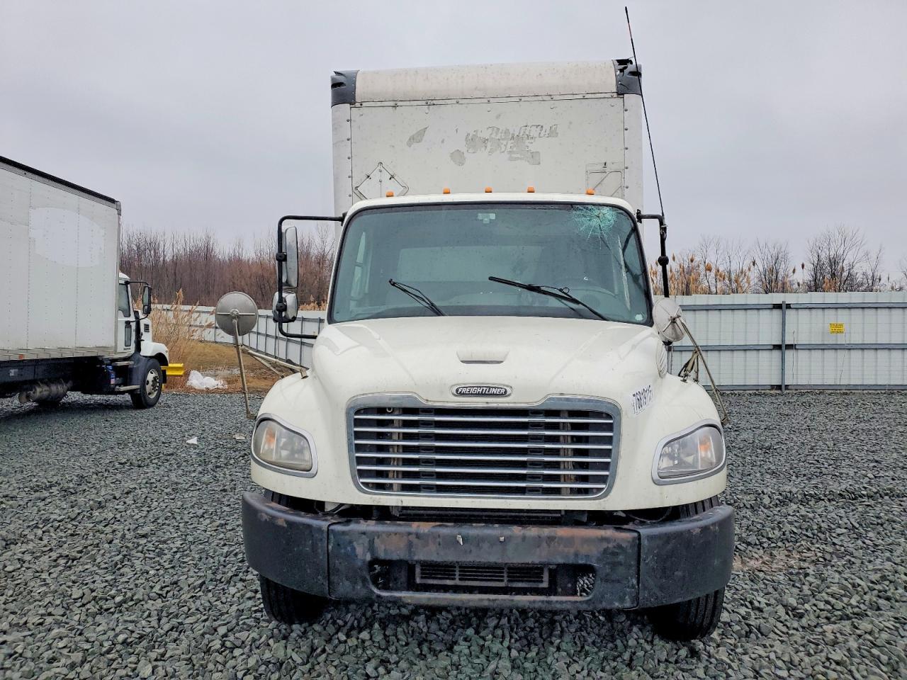 2016 Freightliner Business Class M2 BOX Truck