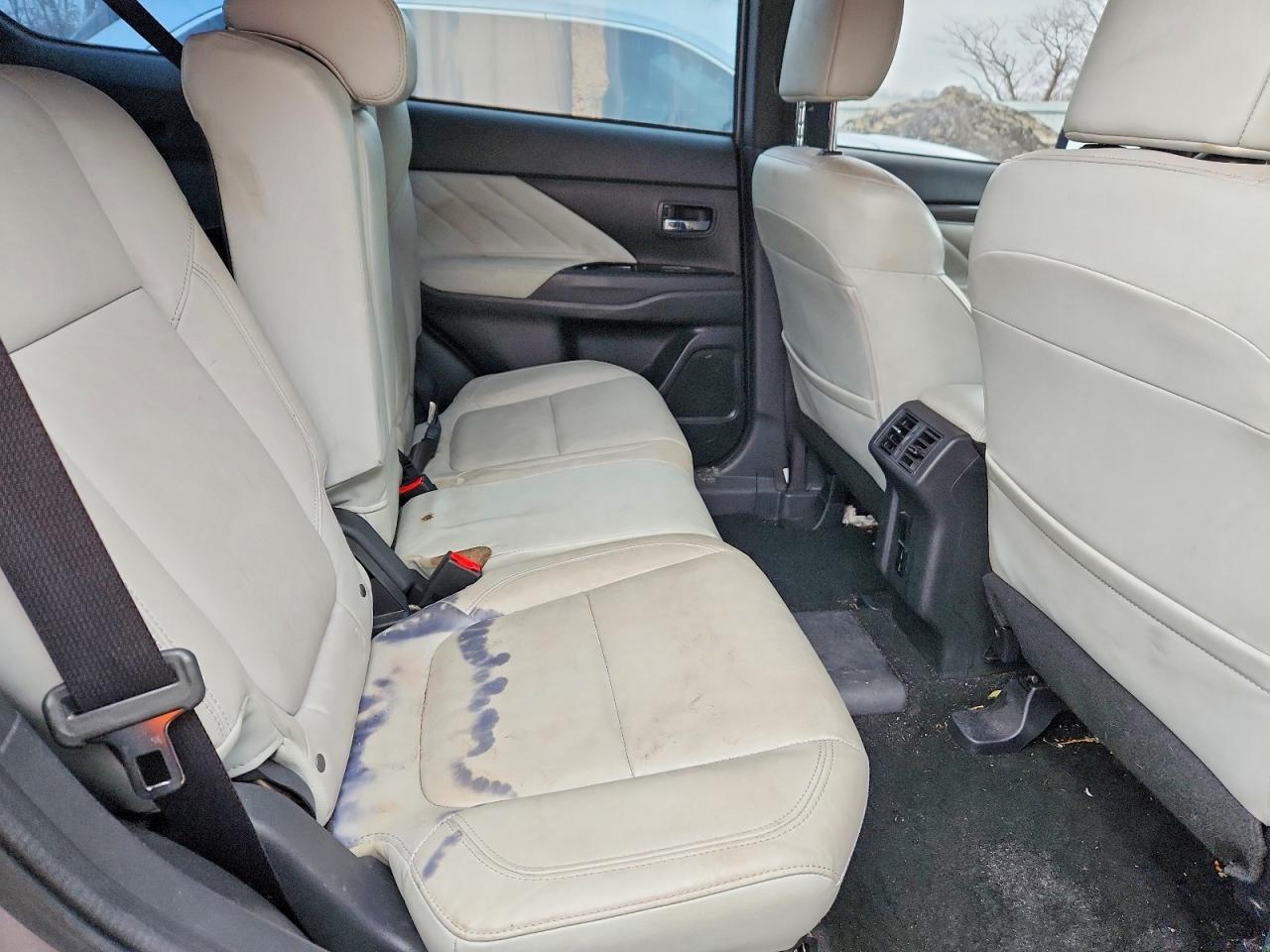 2022 Mitsubishi Outlander sel