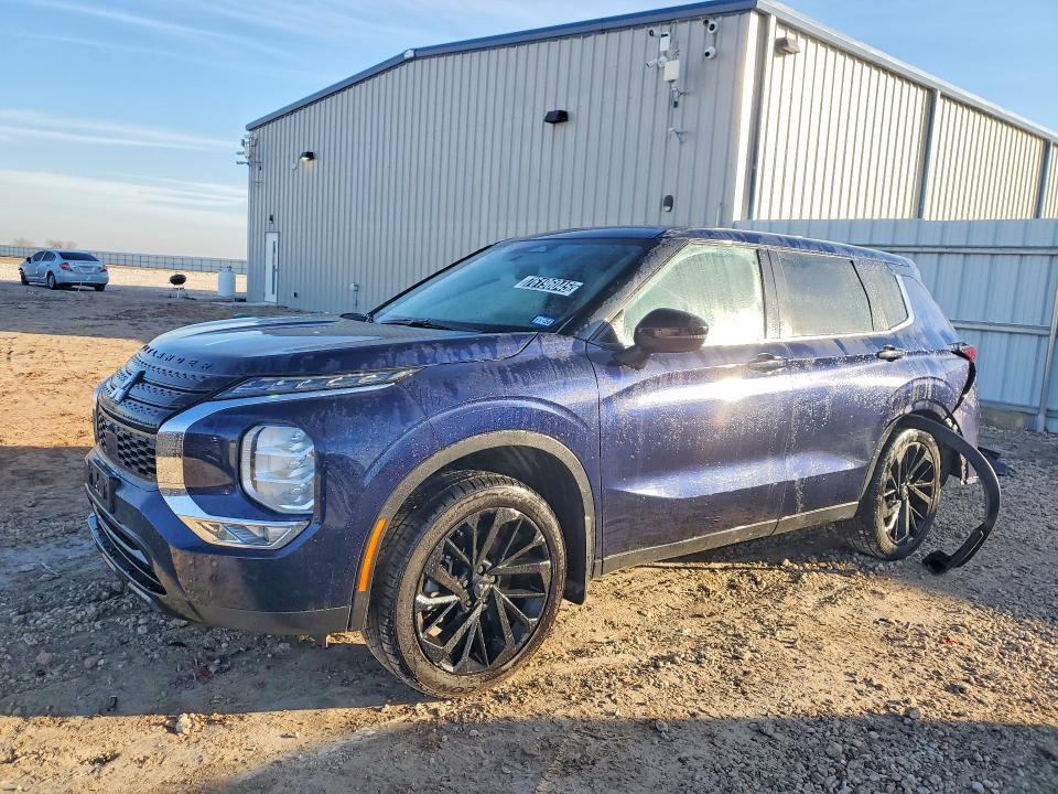 2022 Mitsubishi Outlander se