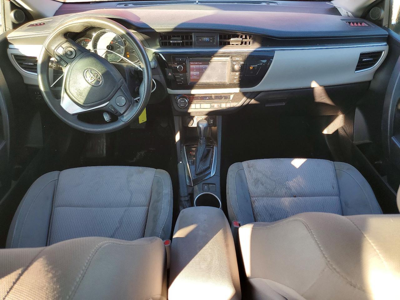 2015 Toyota Corolla l