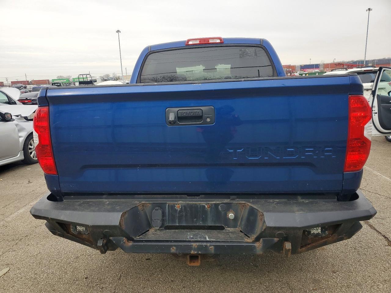 2015 Toyota Tundra SR5