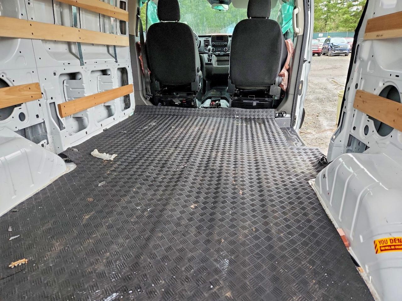 2025 Ford Transit T-250