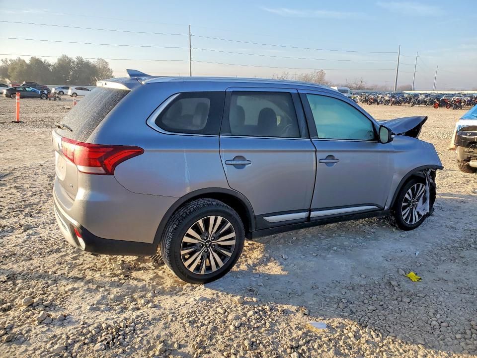 2020 Mitsubishi Outlander se
