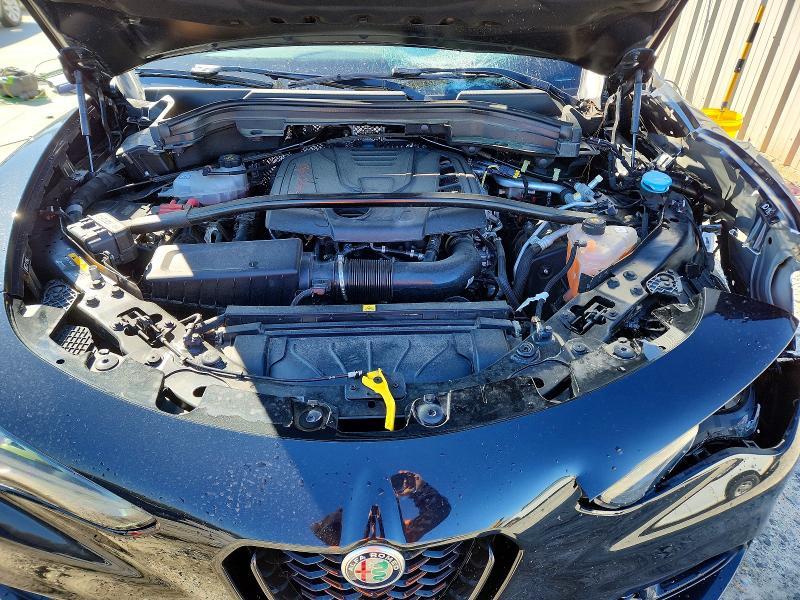 2024 Alfa Romeo Stelvio ti