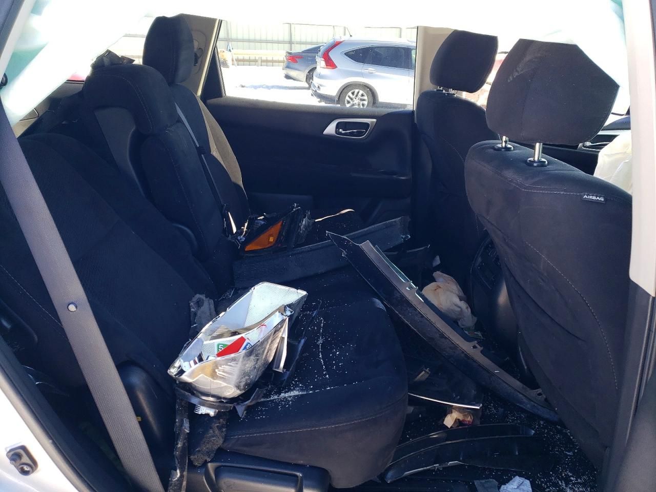 2015 Nissan Pathfinder s