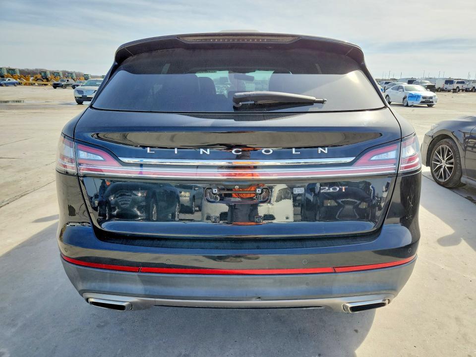 2019 Lincoln Nautilus Reserve