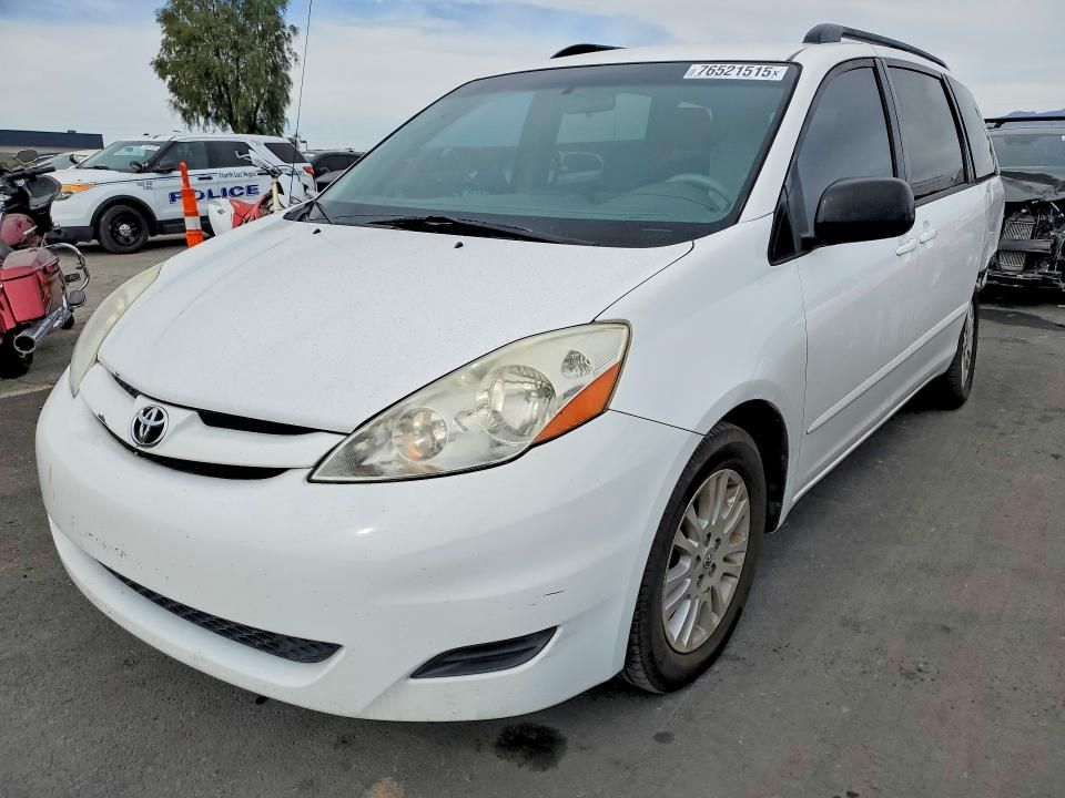 2010 Toyota Sienna ce
