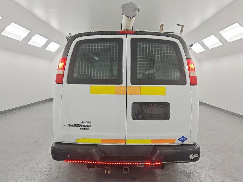 2013 Chev Express G2500