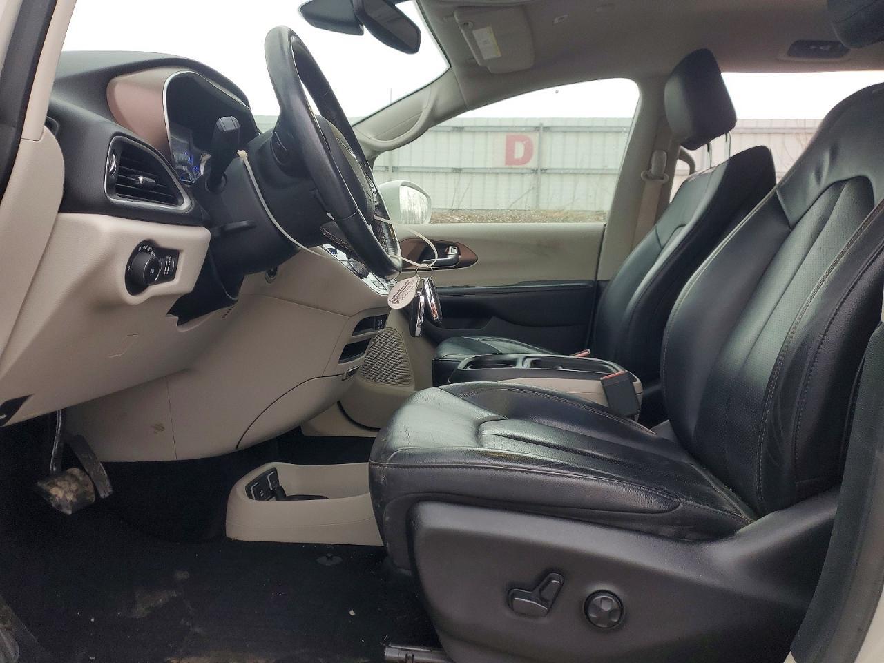 2019 Chrysler Pacifica Touring l