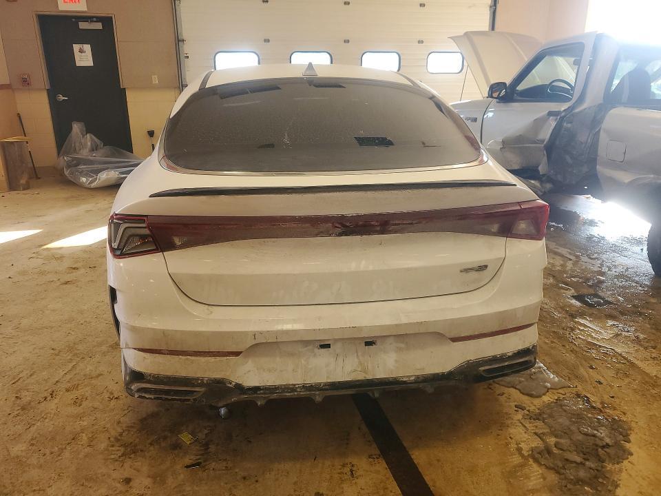 2022 KIA K5 gt Line