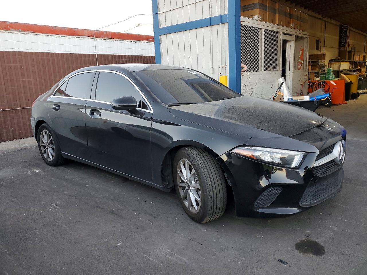 2020 Mercedes-Benz A 220