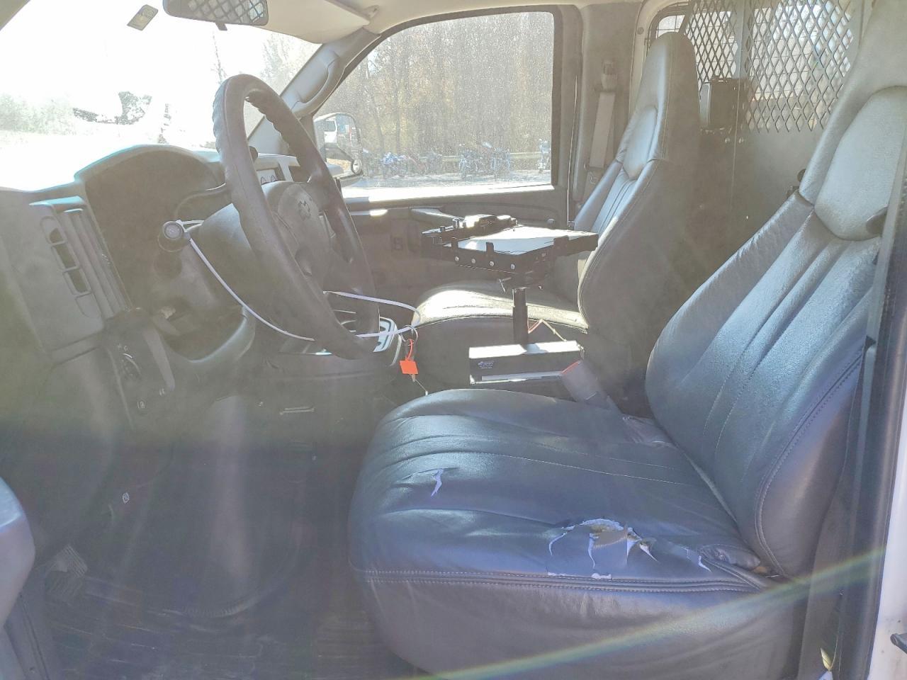 2006 Chev Rolet Express 2500 Utility / Service Van
