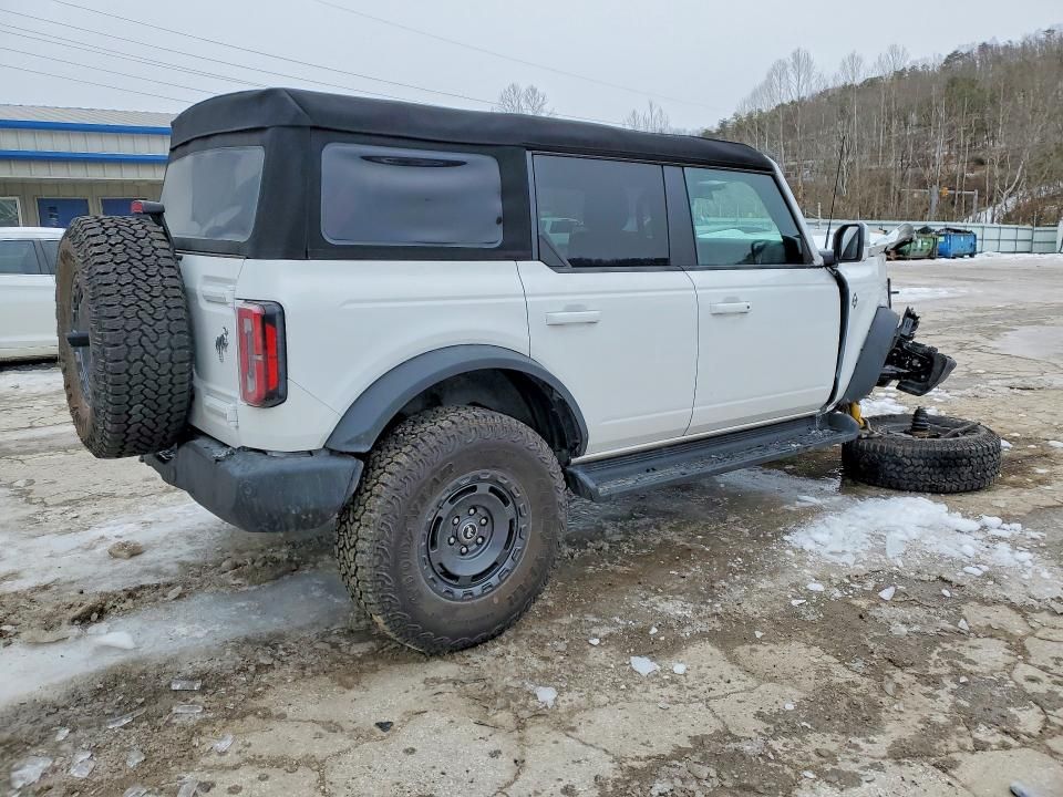 2025 Ford Bronco Outer Banks