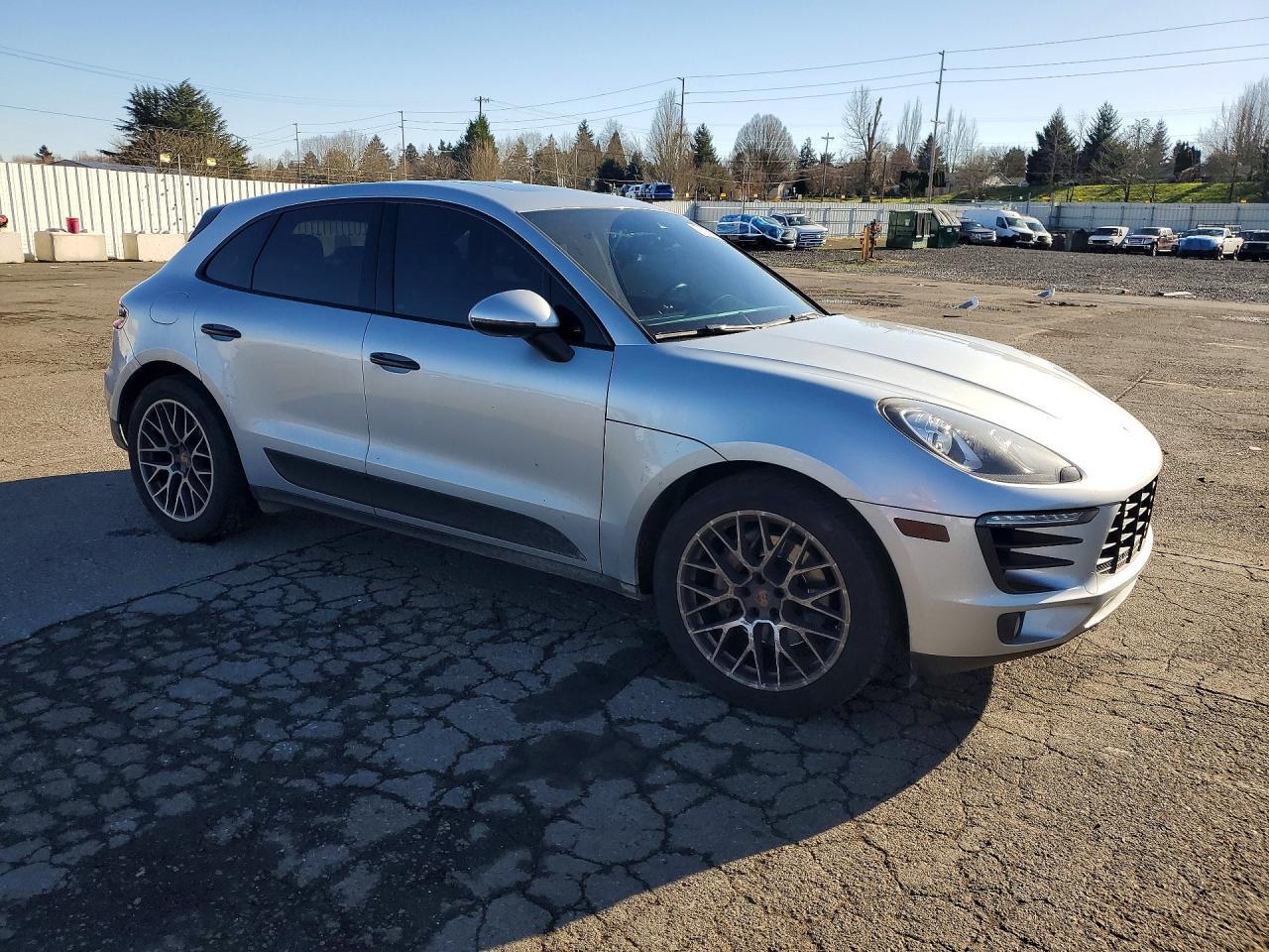 2017 Porsche Macan s