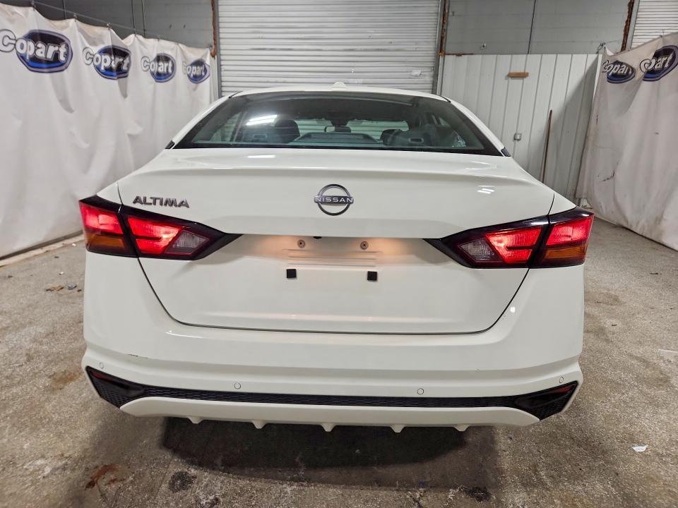 2025 Nissan Altima 2.5 sv