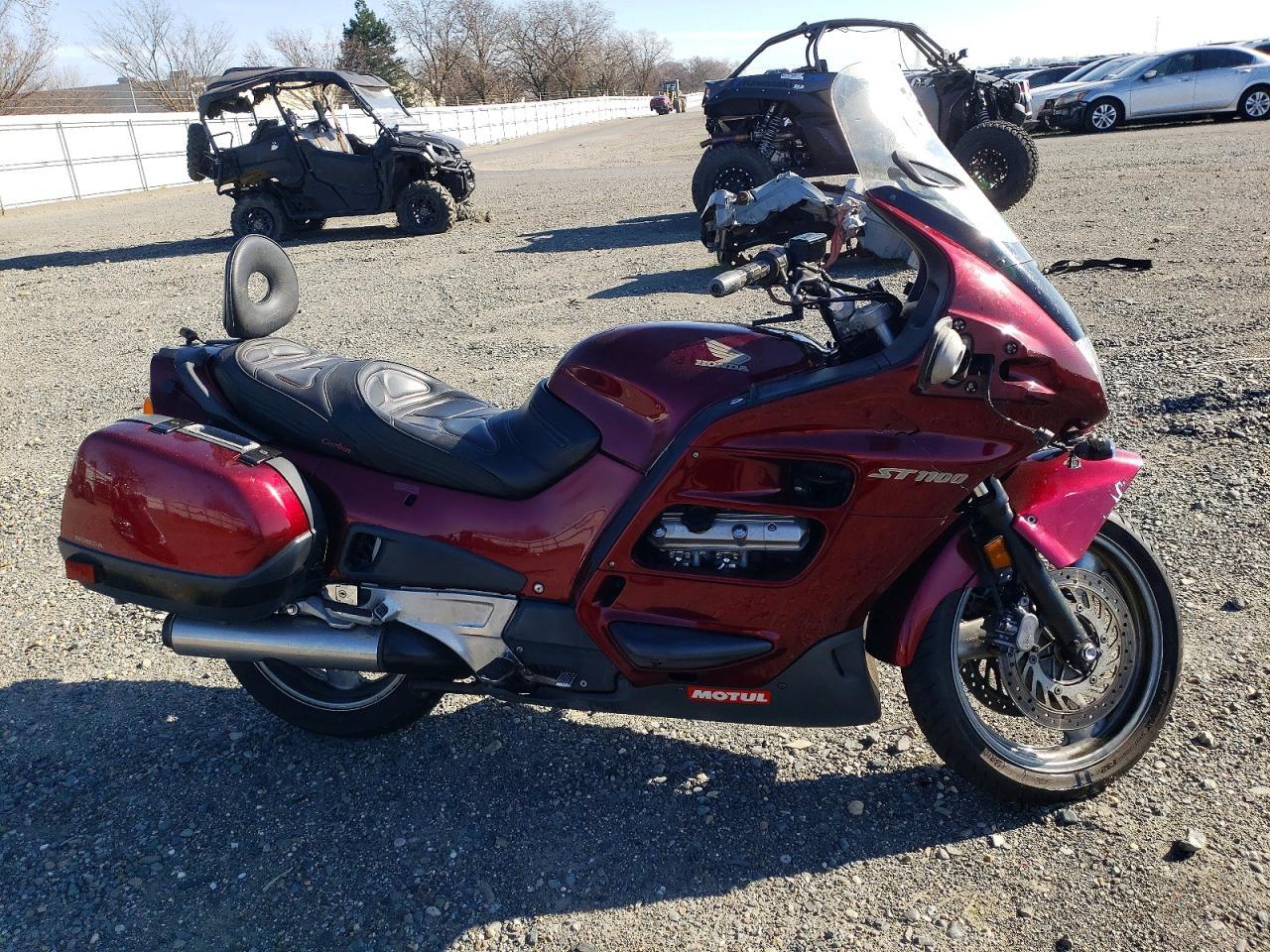 2001 Honda ST1100
