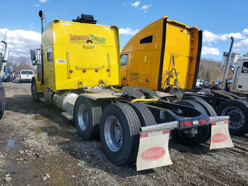 2023 Peterbilt Tractor 389-Semi Truck