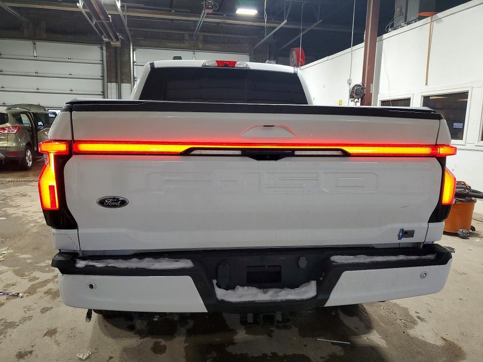 2023 Ford F150 Lightning pro