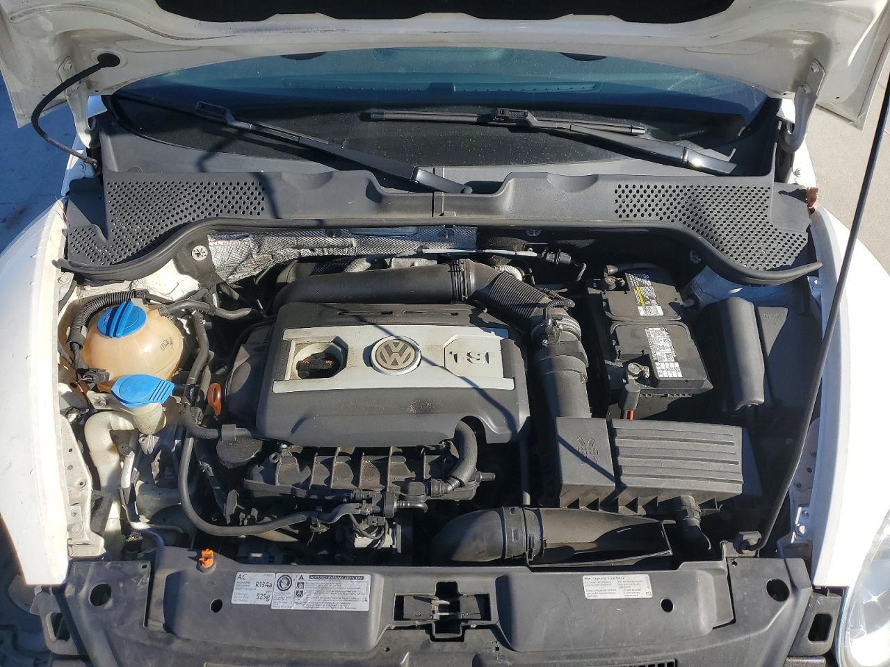 2013 Volkswagen Beetle Turbo