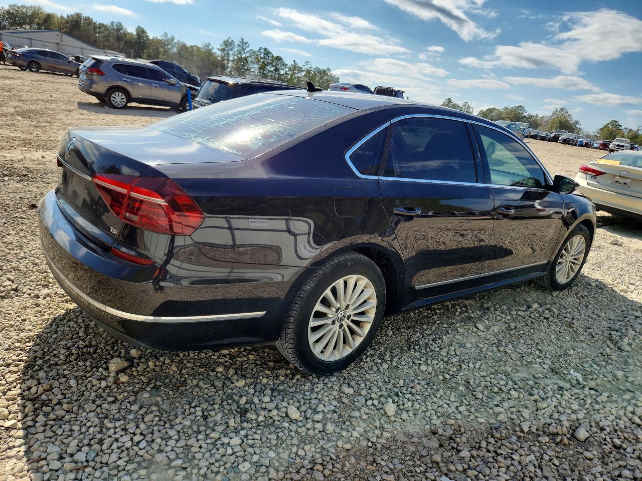 2017 Volkswagen Passat se