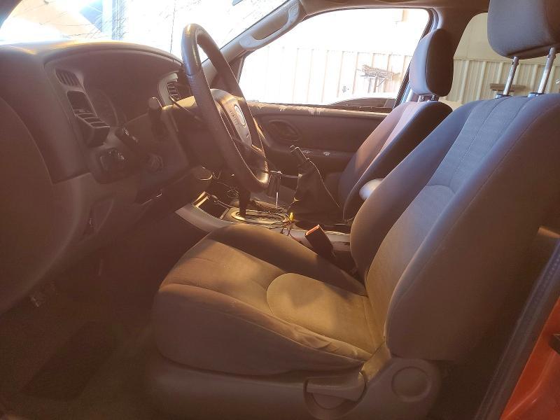 2005 Mazda Tribute i