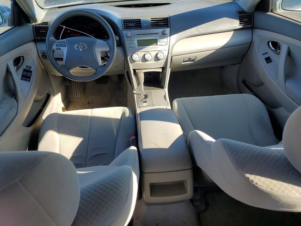 2009 Toyota Camry le
