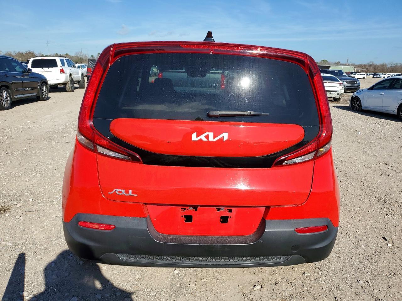 2022 KIA Soul lx