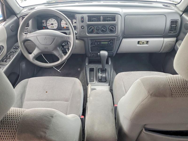 2003 Mitsubishi Montero Sport es
