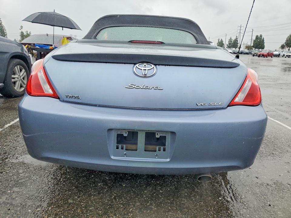 2004 Toyota Camry Solara se