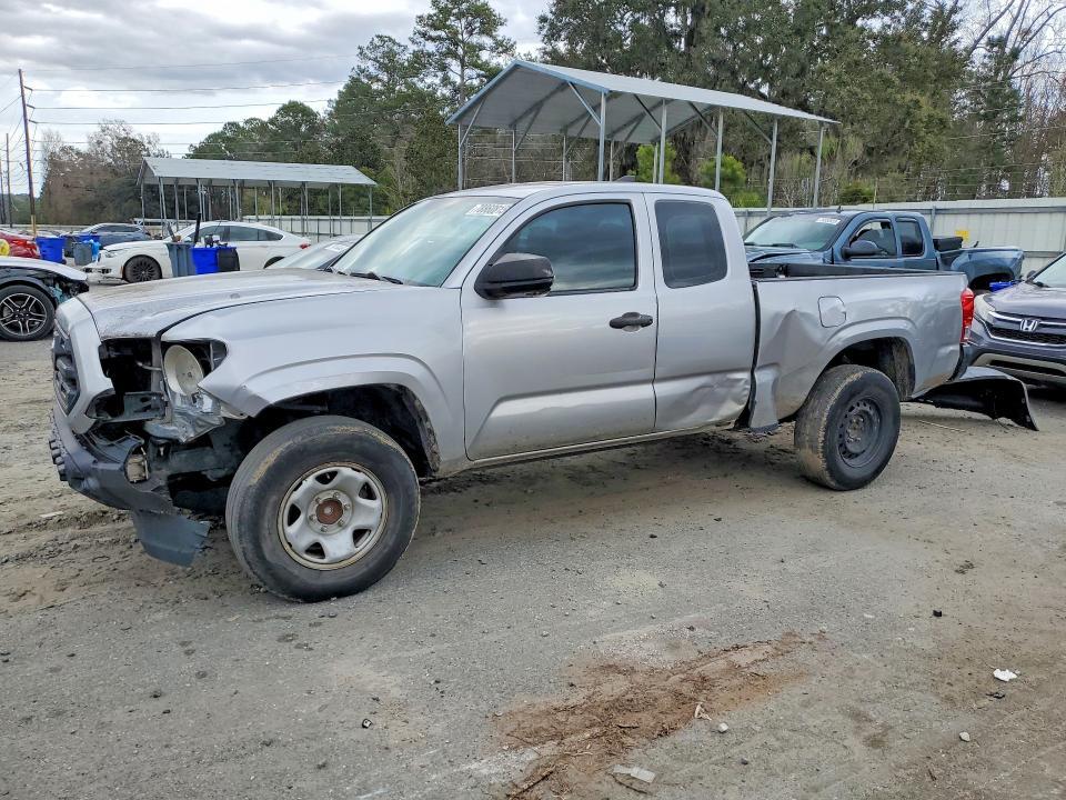 2017 Toyota Tacoma SR