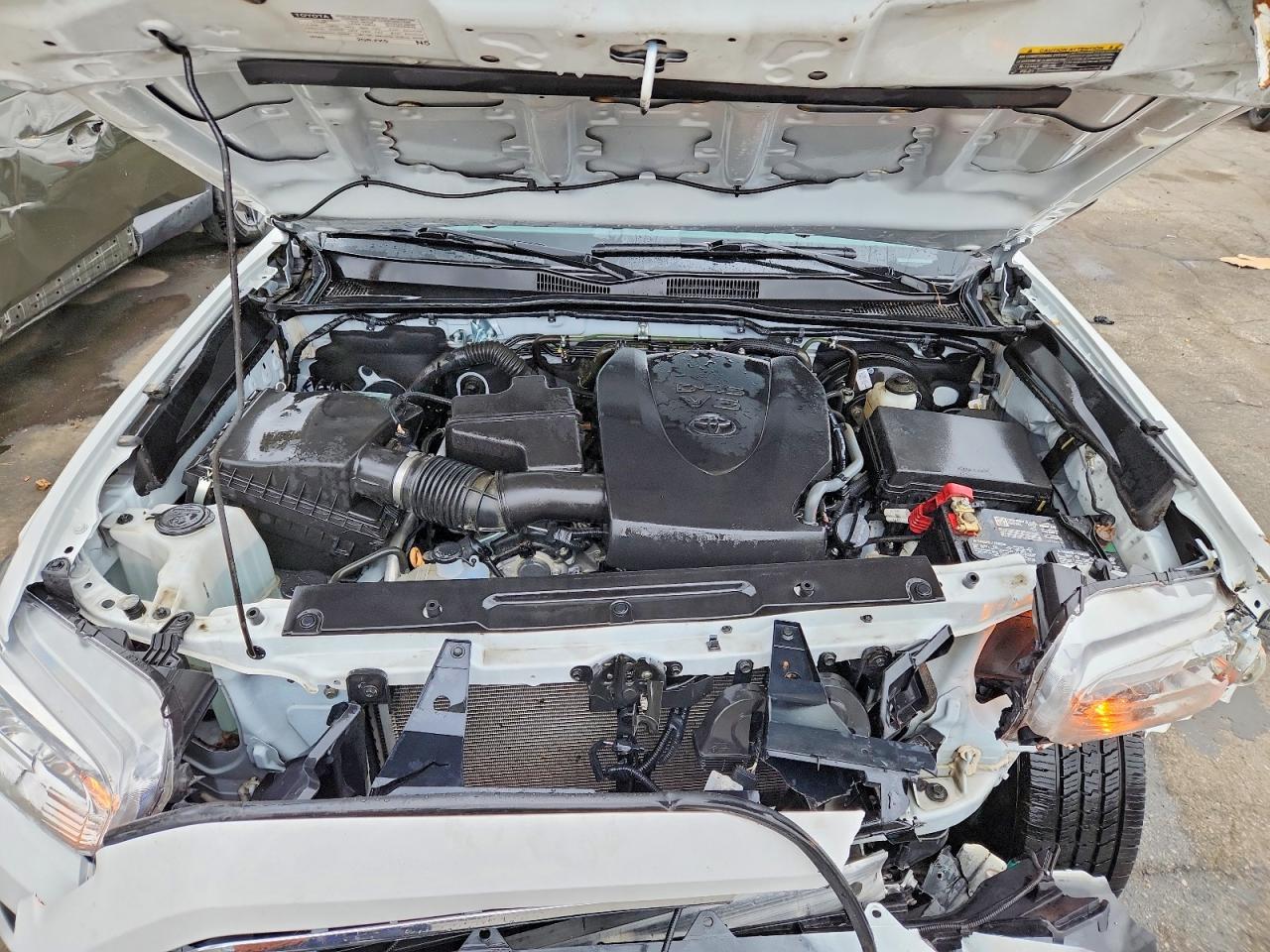 2022 Toyota Tacoma SR5 V6