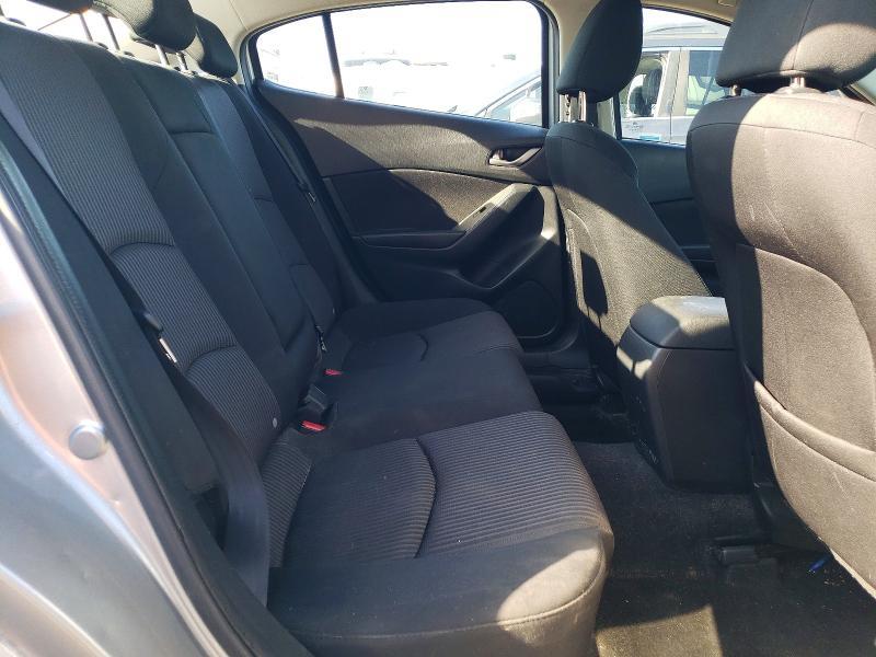 2016 Mazda 3 Sport